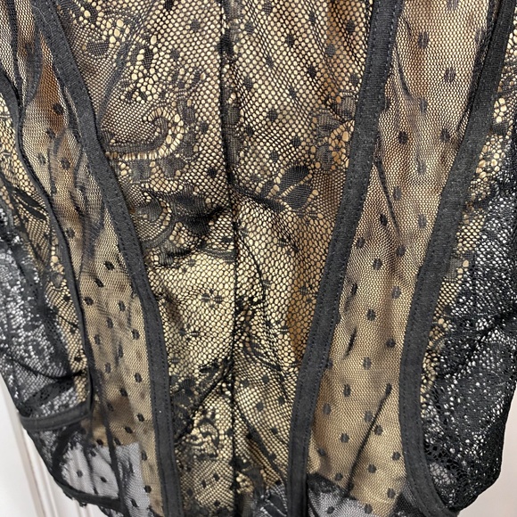 Host Pick! BEBE BUSTIER LACE DRESS NWT Size Medium. Stunning!! - Picture 8 of 10